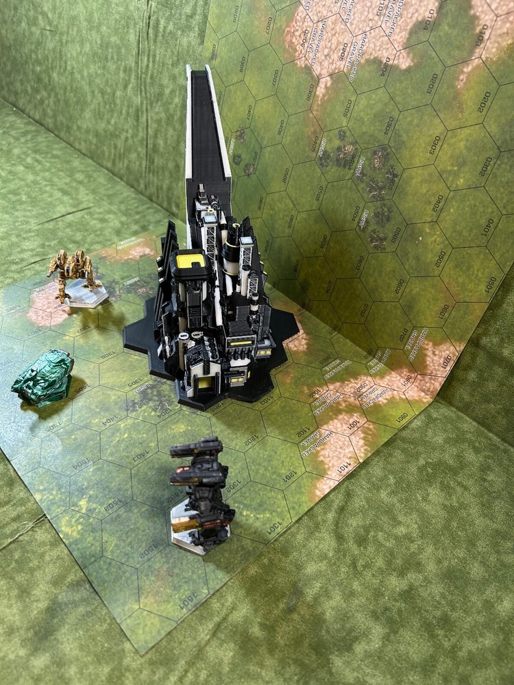 Industrial Building 01 w/ Hex Base, Tabletop War Game Terrain Battletech (6mm)