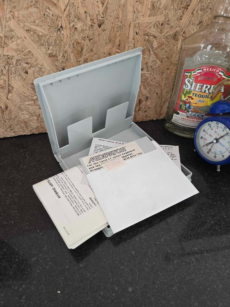 Hybrid Arts MIDIPATCH Software for CASIO CZ-101 CZ-1000 on Commodore Computer