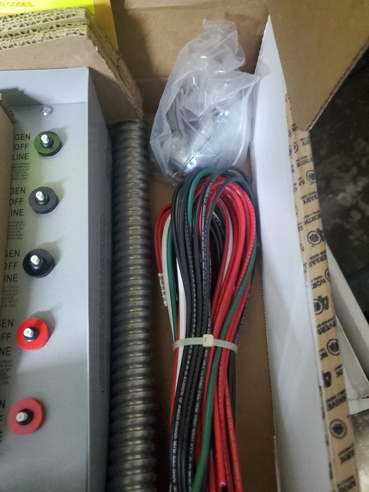 Reliance Loadside Prewired Generator Transfer Switch, 10 Circuits, 125/250