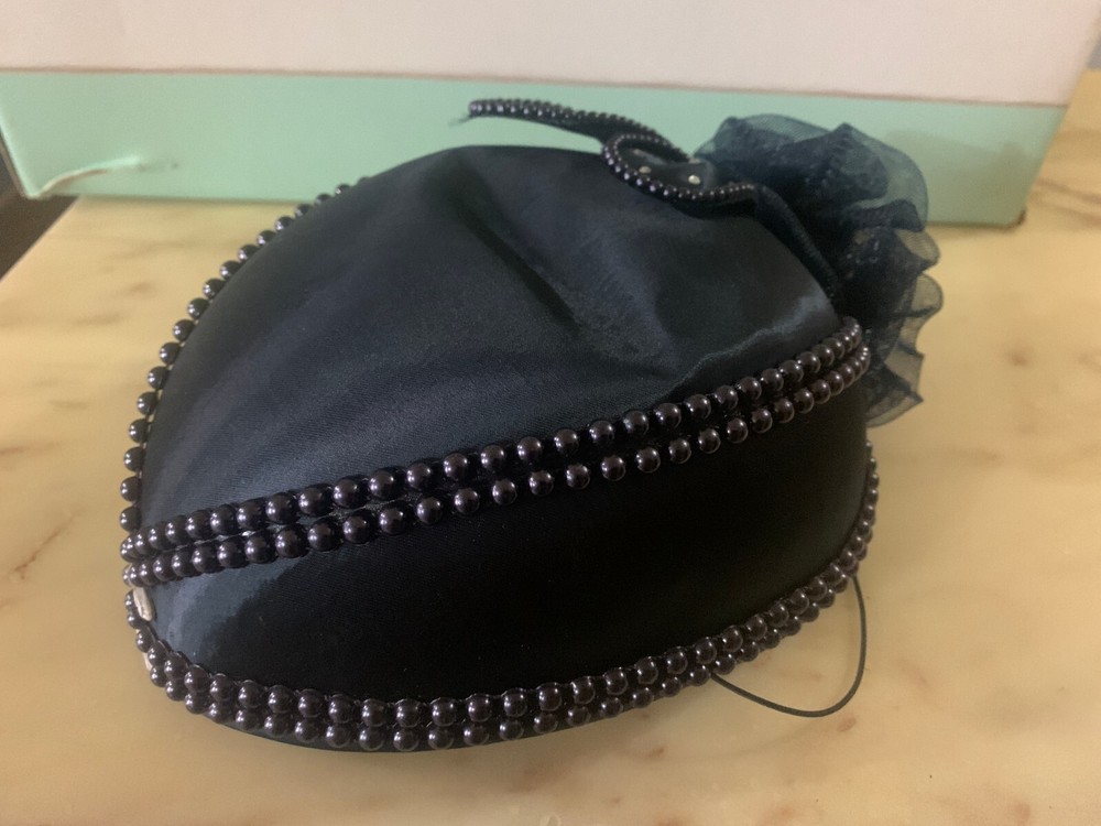vintage WOMENS BLUE HAT