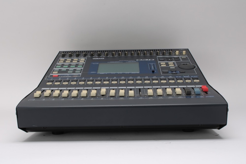 Yamaha 03D Digital 16 Channel Interface & Audio Mixing Console Mixer