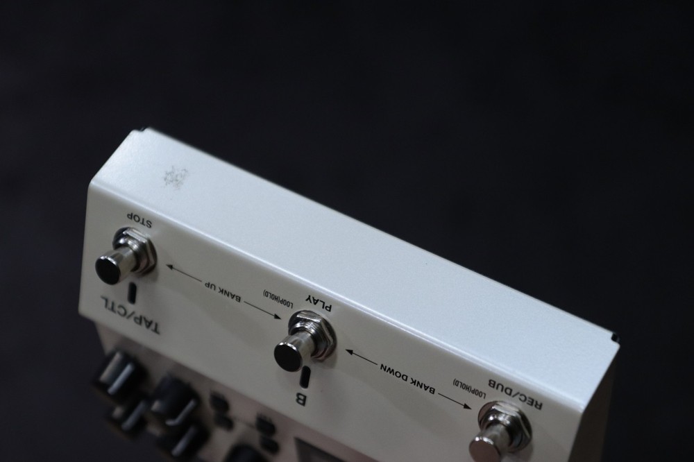 Boss DD-500 Digital Delay 12 Versatile Delay Modes with Looper Effect Pedal