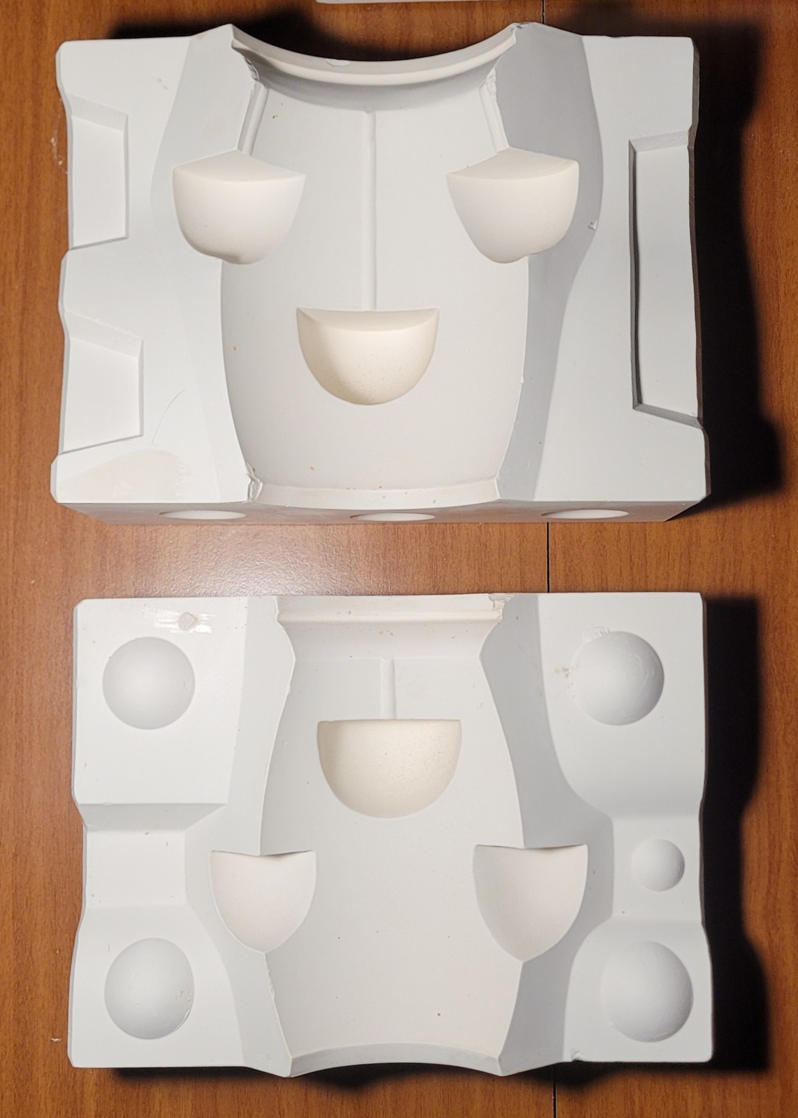 White Horse Ceramic Slip Casting Mold *Strawberry Planter* No. 10554