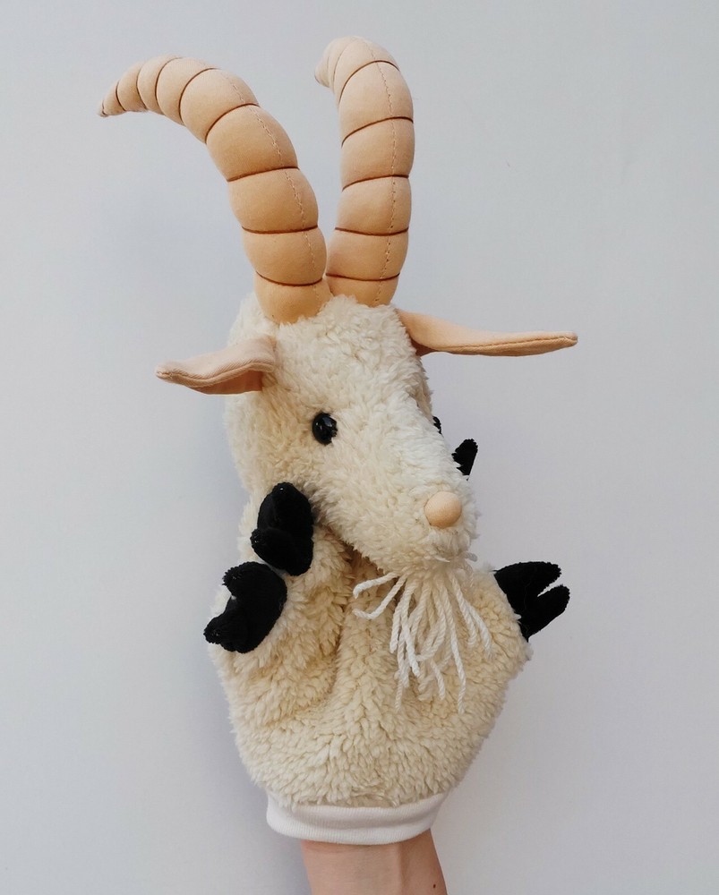Kelemen, the goat - hand puppet