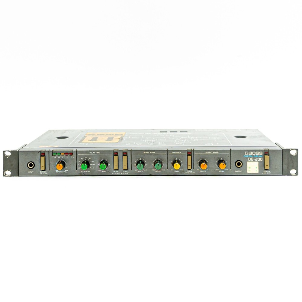 Boss DE-200 – Vintage Rackmount Digital Delay with Awesome Delay Hold Function
