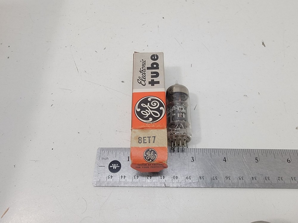 VINTAGE VACUUM ELECTRON TUBE GE 8ET7