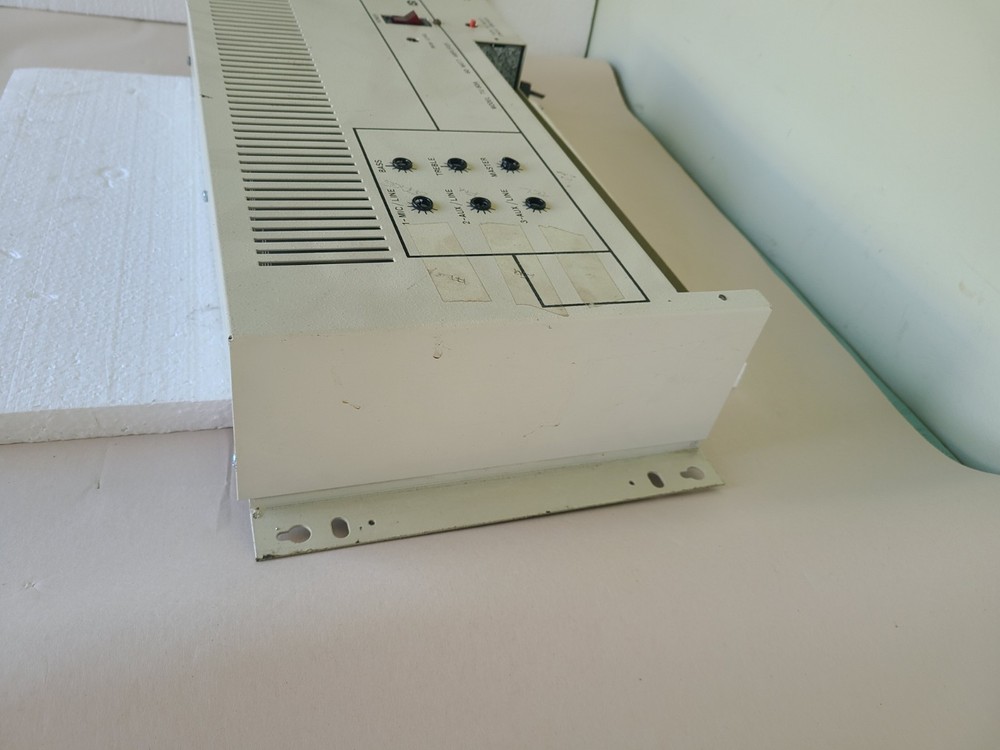 Bogen Model TU-60A 60 Watt Amplifier, Powers Up, AS IS UNTESTED