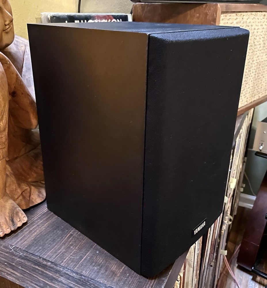 Yamaha NS-A526 Speakers