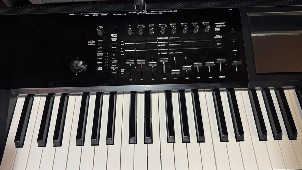 Korg KRONOS 2 88 key Keyboard Workstation Synthesizer