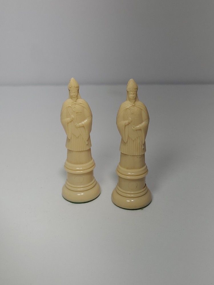 Kingsway Florentine Plastic Chess Piece White Replacement Bishops