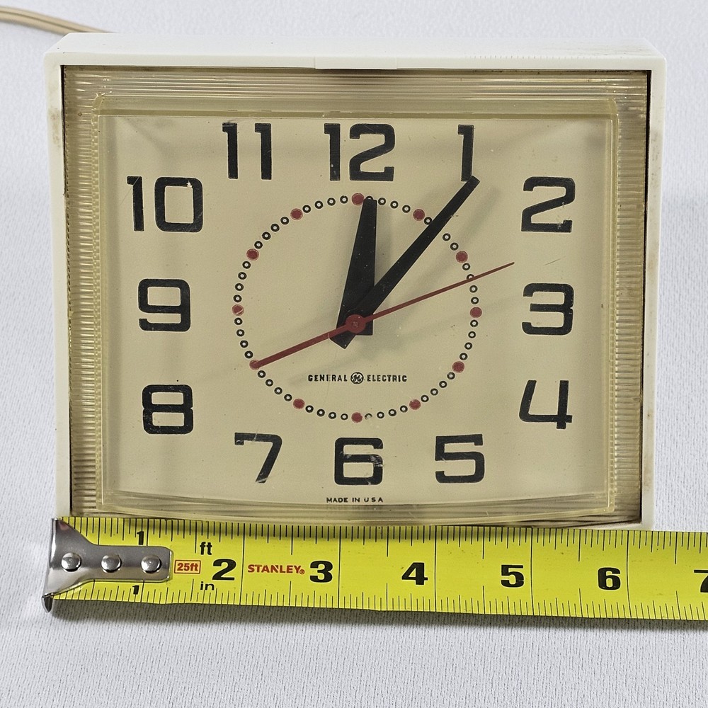 General Electric GE 2110A White Kitchen Wall Clock Working MCM