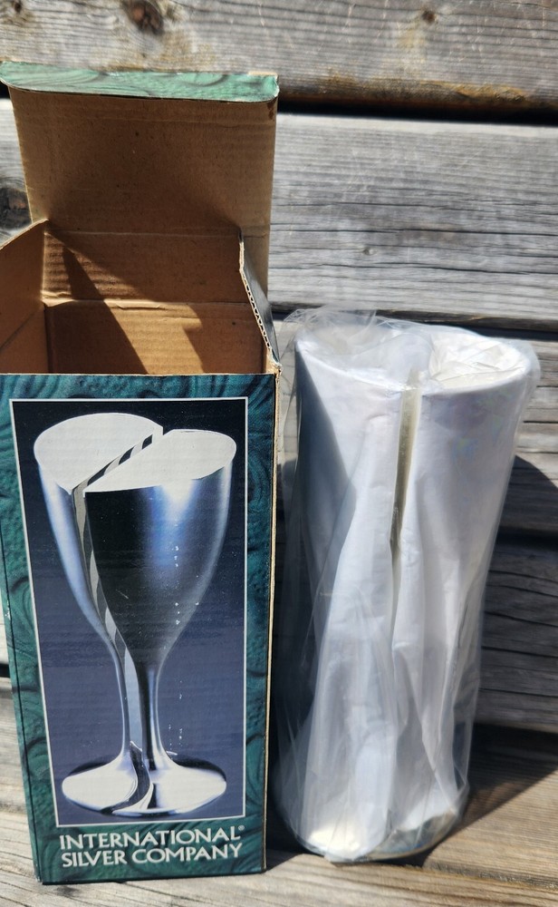 Vtg International Silver Company Plated Split Heart Shaped Wedding Goblets NOS