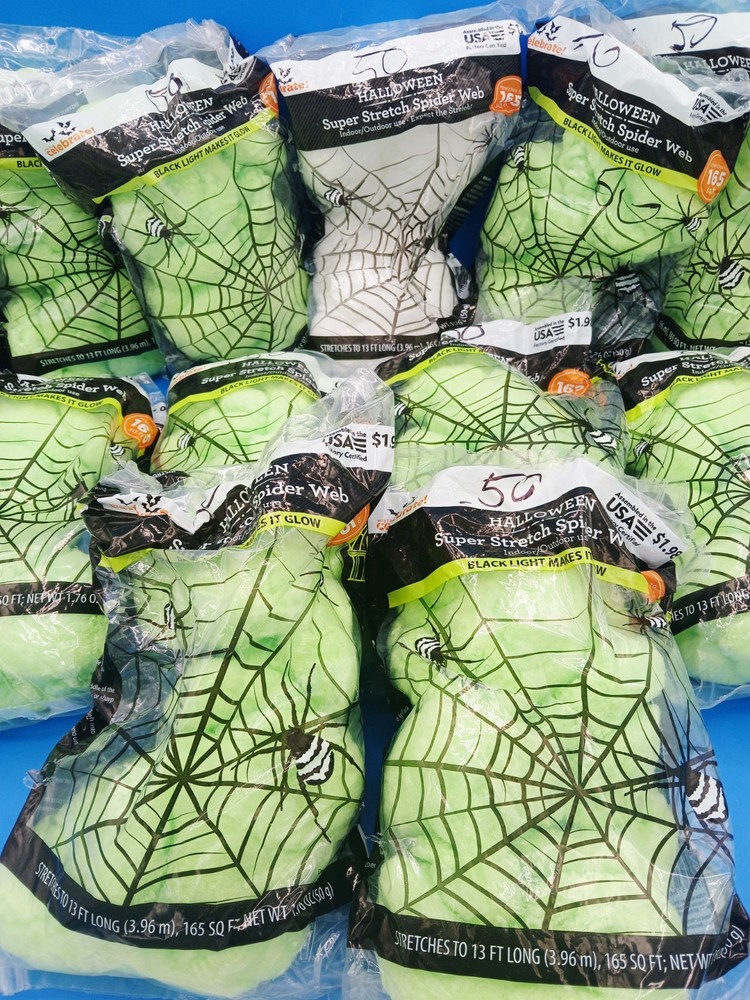 10 SUPER GLOW SPIDER WEB GLOWS & 1 WHITE SPIDER WEB