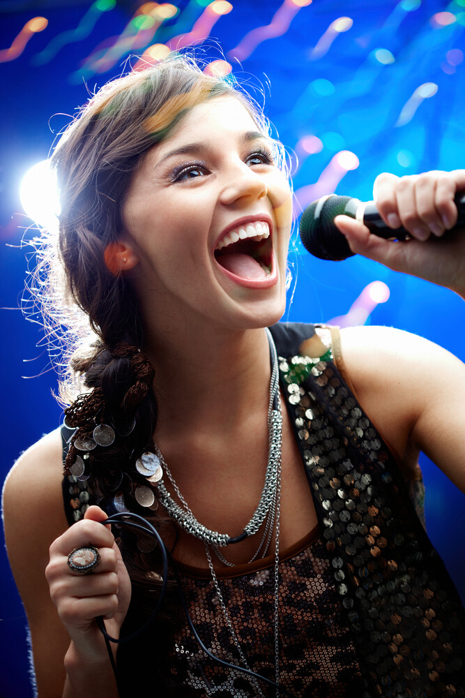 Dolphin PERFECT Karaoke Wired Microphone Dynamic w/6.5 ft (2 meter) Long Cable