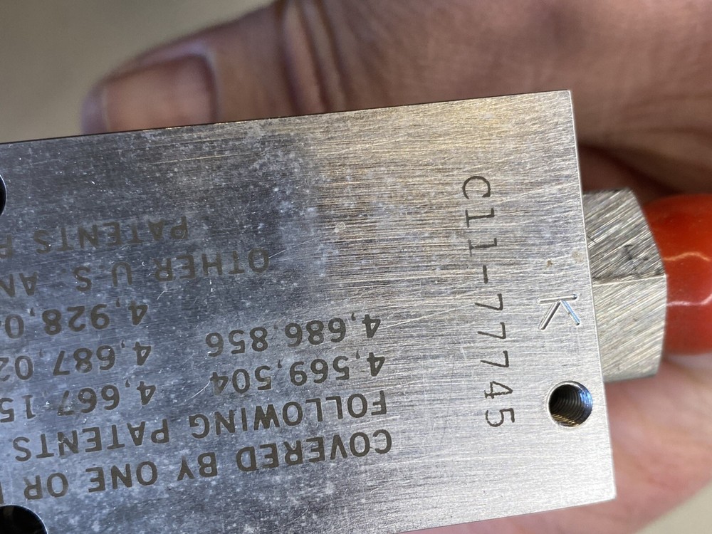 Unit UFC-1100A Mass Flow Controller HE 6 SLM