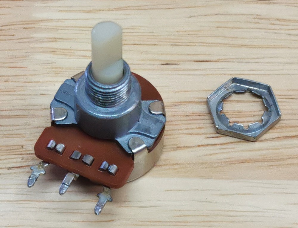 1982 CTS 1 Meg ohm Linear Taper Potentiometer Tested