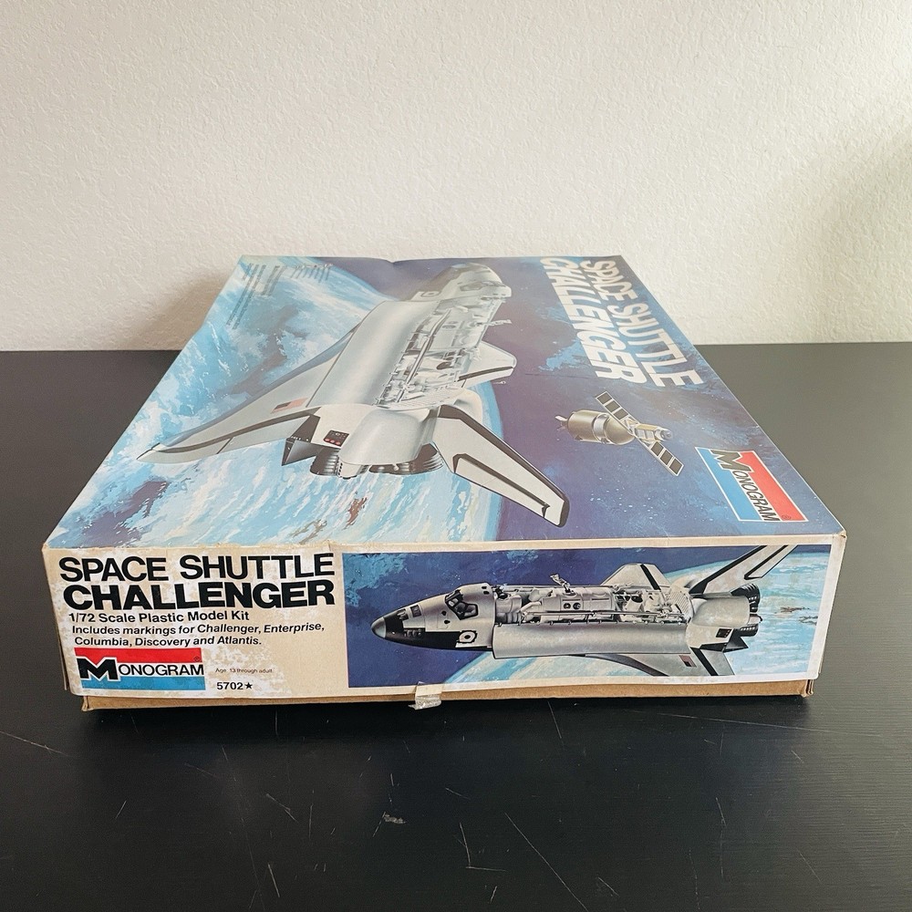 Monogram Space Shuttle Challenger 1/72 Model Kit #5702 One Piece Missing