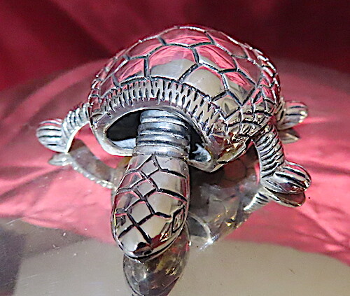 EXCEPTIONAL QUALITY CYLINDER LIDDED CONTAINER MOVEABLE TURTLE,HAND WROUGHT .925