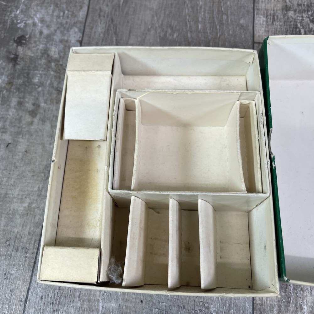 SINGER 600 Touch & Sew Sewing Machine Replacement Attachment Box Only