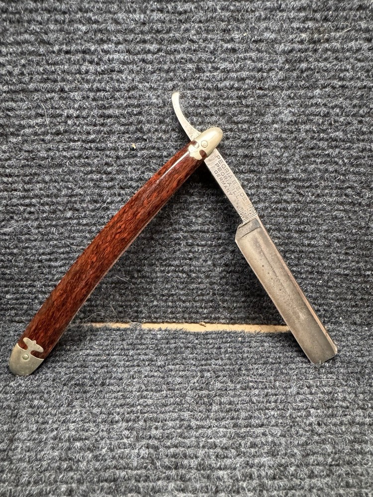 Antique Straight Razor “The Glide”