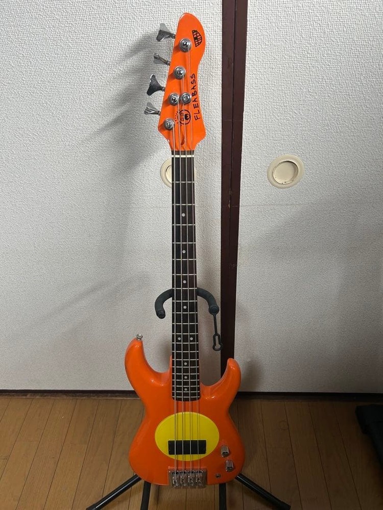 Fleabass Freebase Model 32