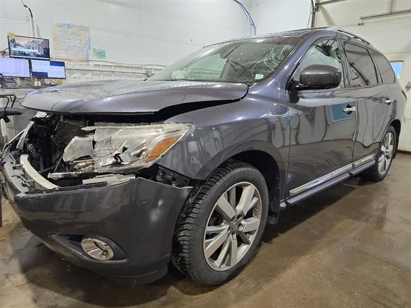 PATHFINDR 2013 Glove Box 608613