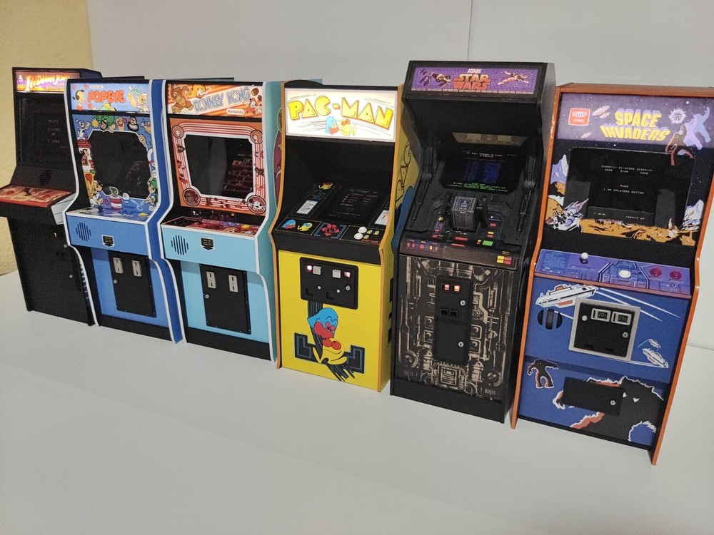 Donkey Kong trilogy 1/6 scale mini working arcade cabinet.