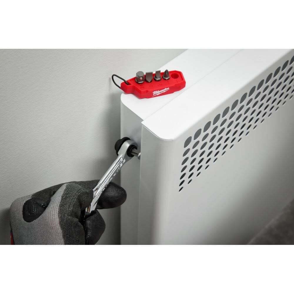 Milwaukee 7-In-1 Multi-Bit Mini Ratchet