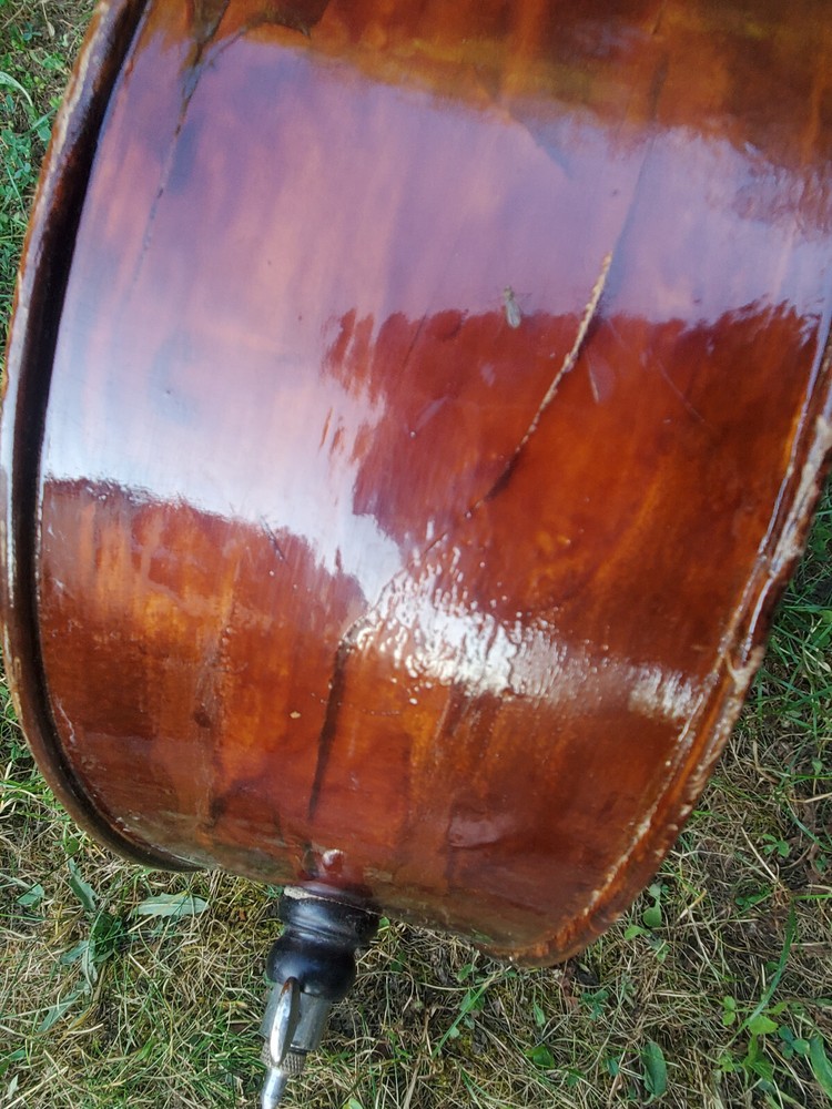 old Cello, needs repair!