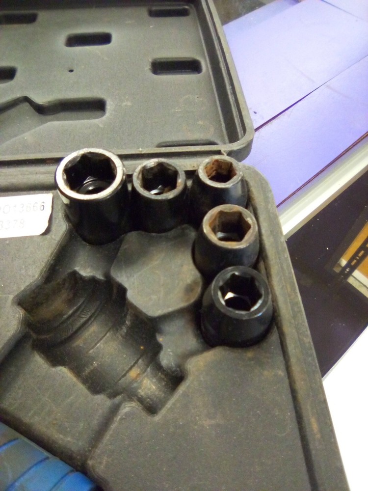 Power Torque 17 Piece Air Tool Kit Used Working