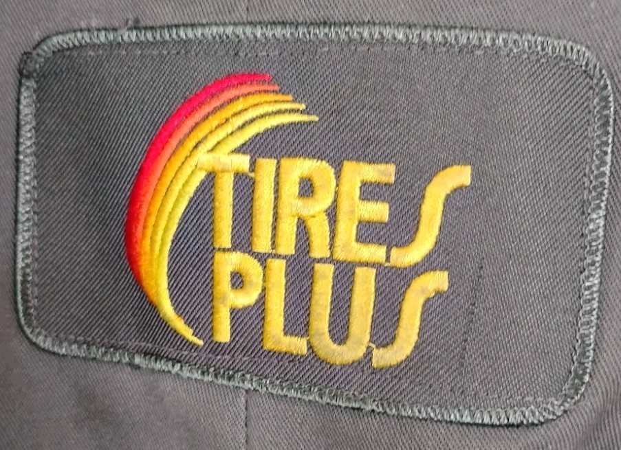 Tires Plus Work Uniform Quilted Jacket Coat Large Gray Full Zip