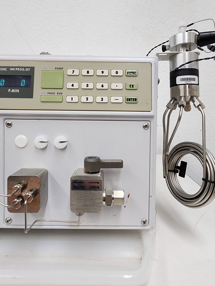 Shimadzu LC-8A Preparative Liquid Chromatography Pump Powers On