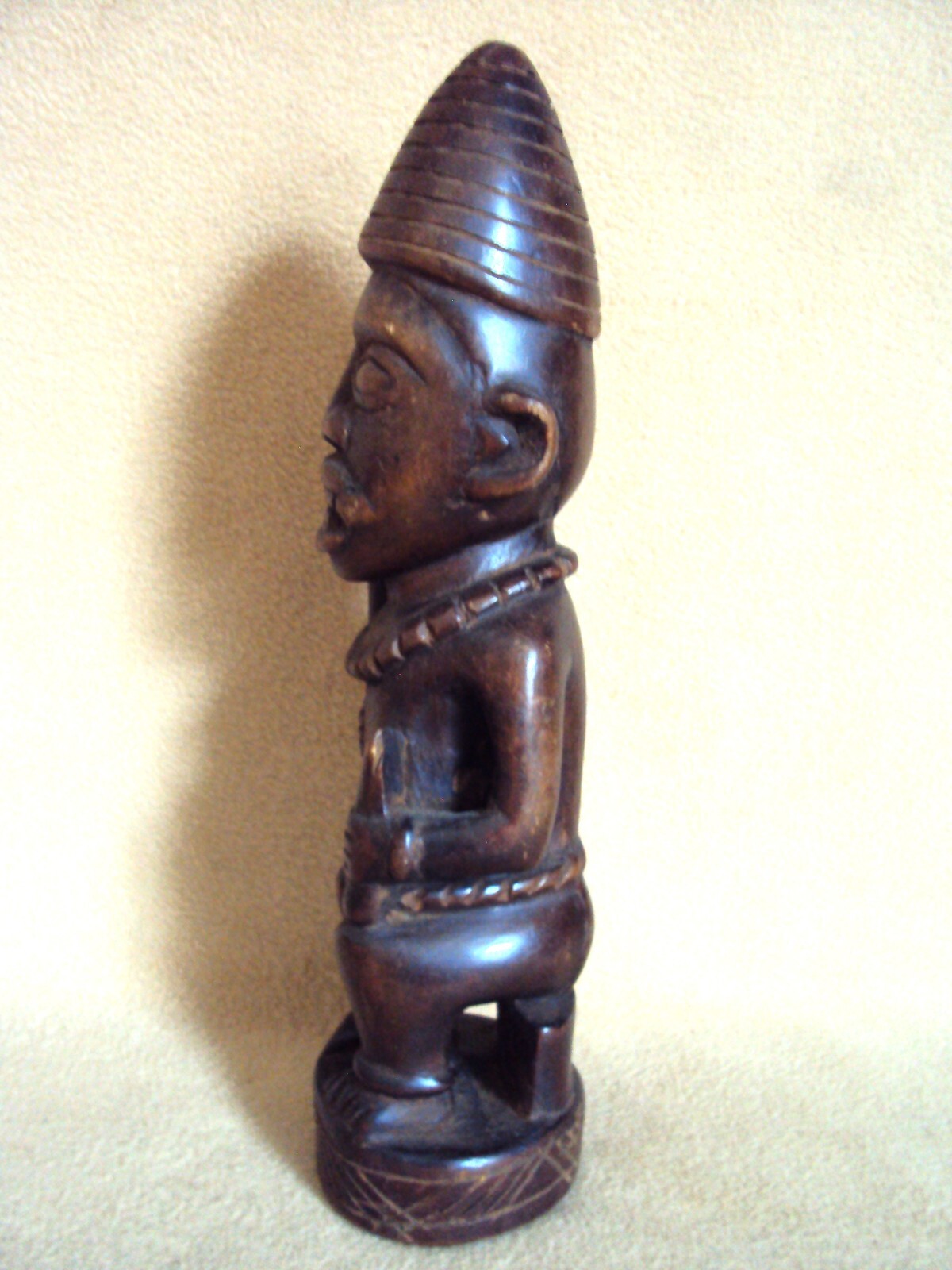 RARE VINTAGE YOMBE Yoruba KING NDOP African Carving Statue!!
