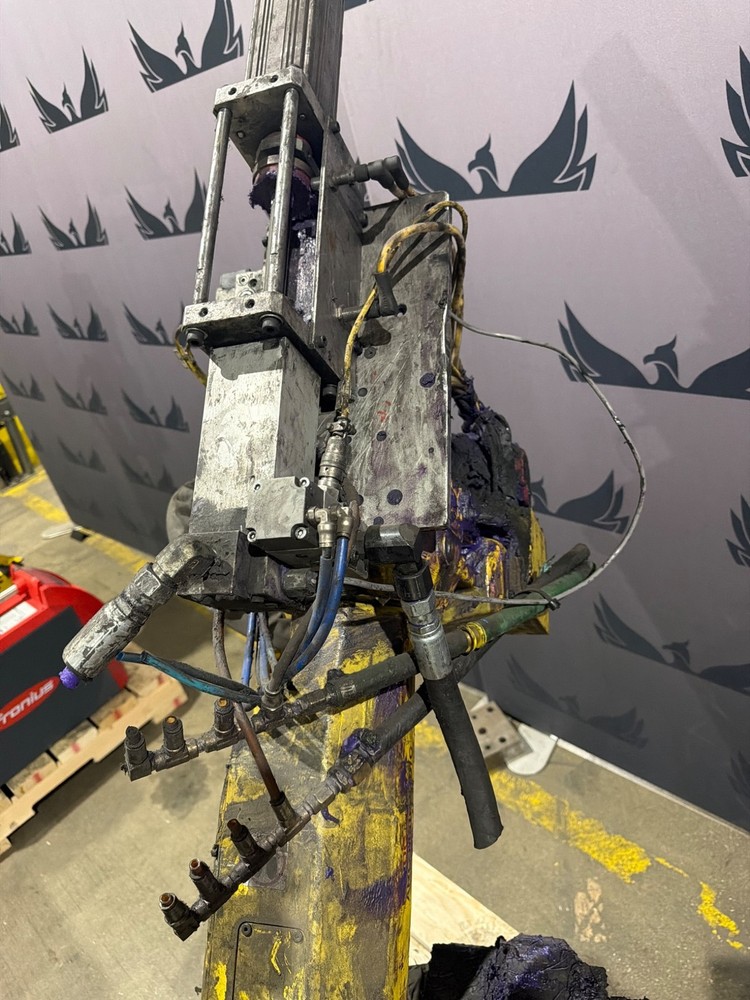 FANUC ArcMate 120iC Robot w/ R‑30iA Controller USED