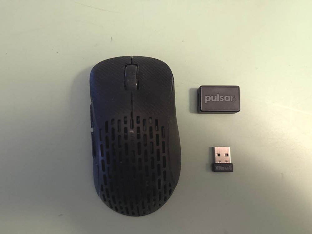 Pulsar Xlite V2 Mini Wireless Gaming Mouse - Black