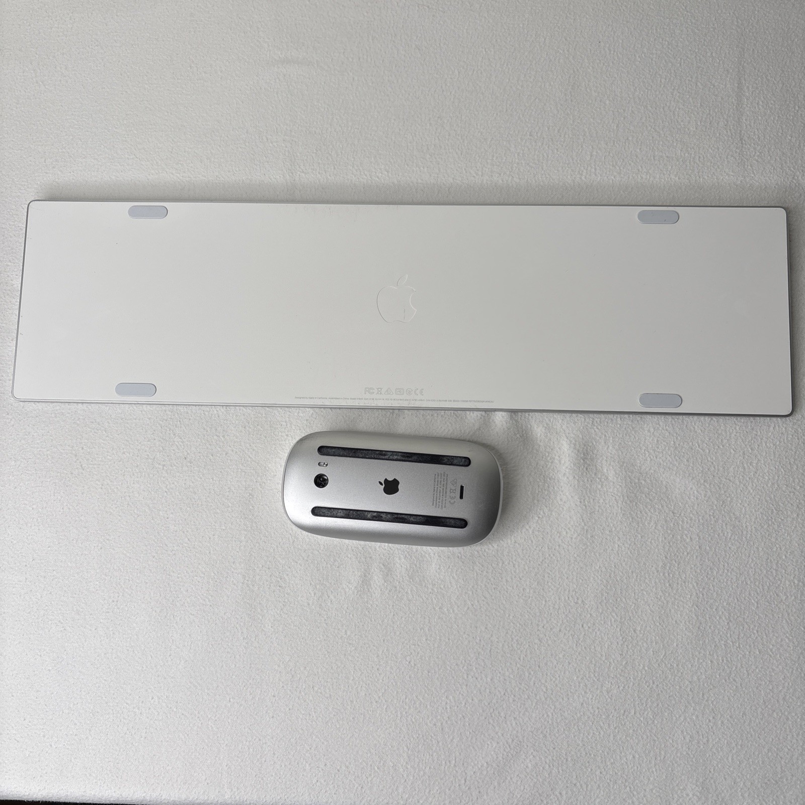 Apple Magic Keyboard A1843 and Magic Mouse A1657 - White Numeric Keypad Bundle