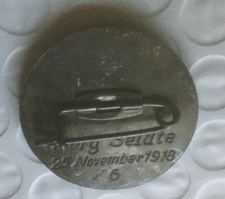 German 1918 helmet pin badge