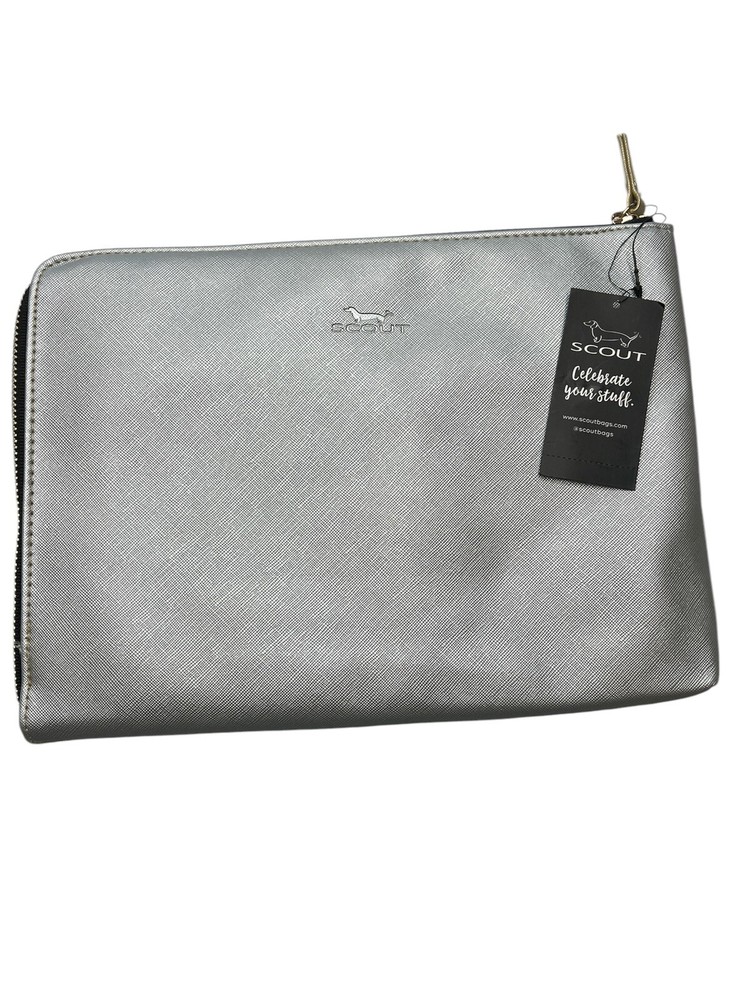 Scout Zip File Tech Case NWT Silver/Gold
