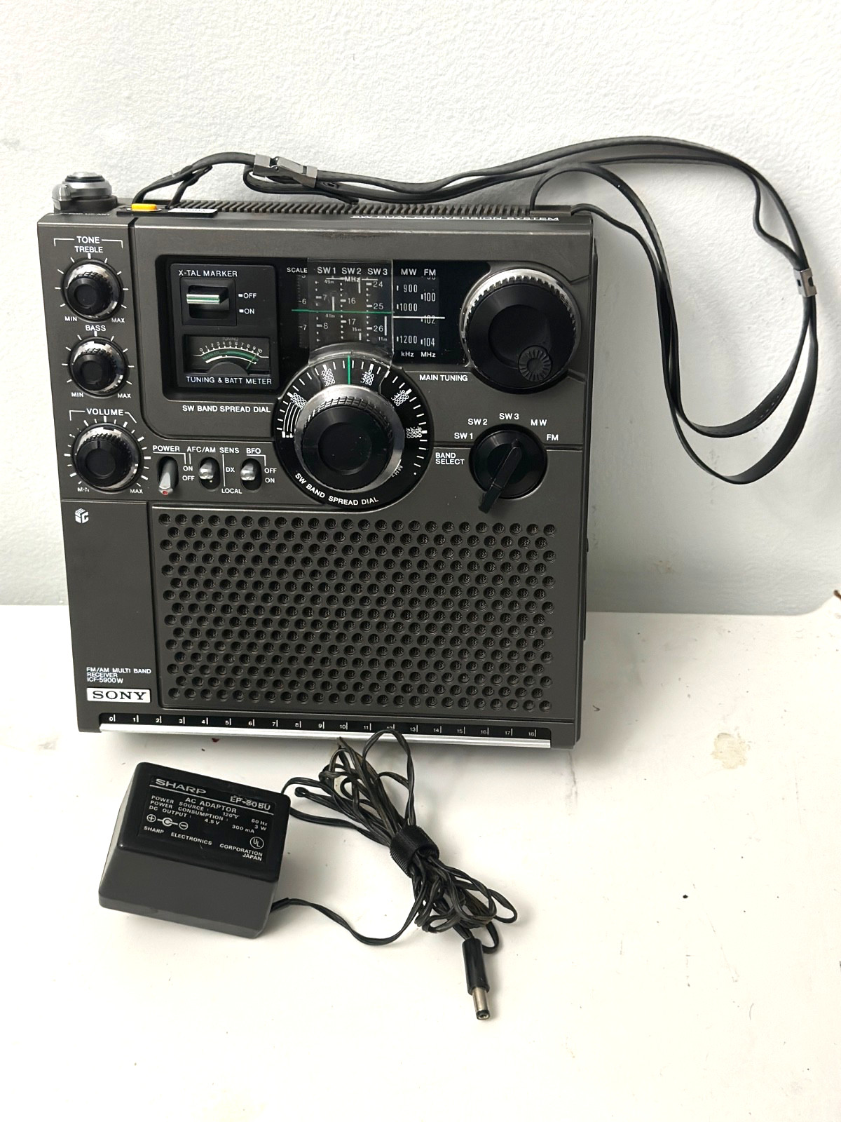 SONY FM/MW/SW  5 Band Receiver Model  ICF-5900W W/Power Supply  , Tested/Works.