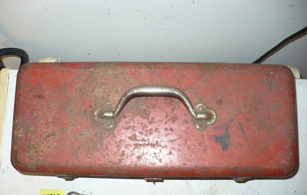 Vintage Western Auto Wizard Toolbox & 9 Westline Wizard Westcraft Tools