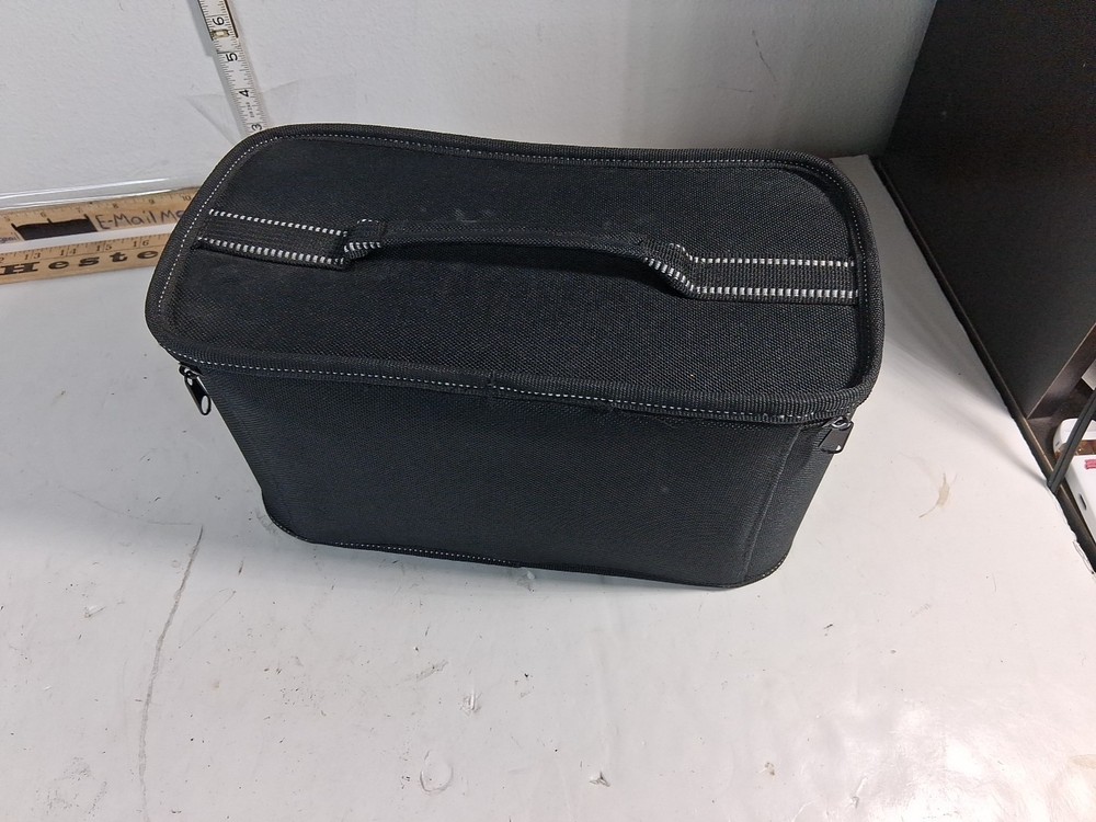 Magic Sing ET23KH Wireless Karaoke System With Case And Book TD31D