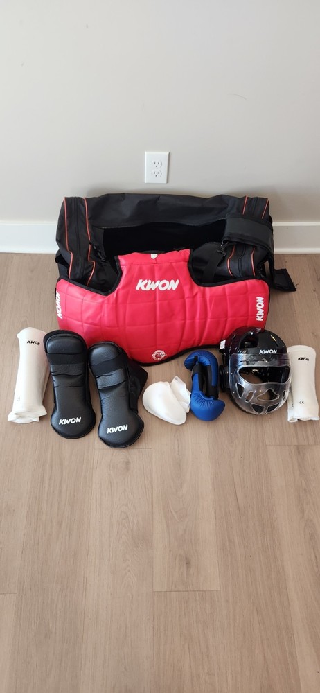 Kwon sparring gear black size M/L