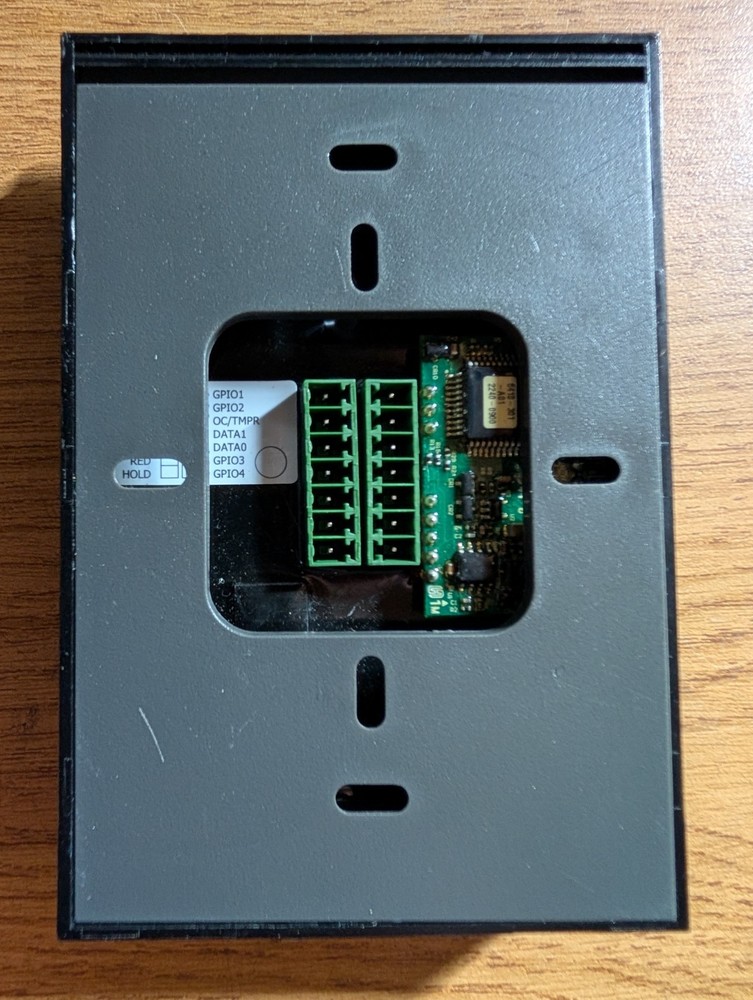 HID multiCLASS RPK40C Smart Card Reader With Keypad - 6136GN0000009