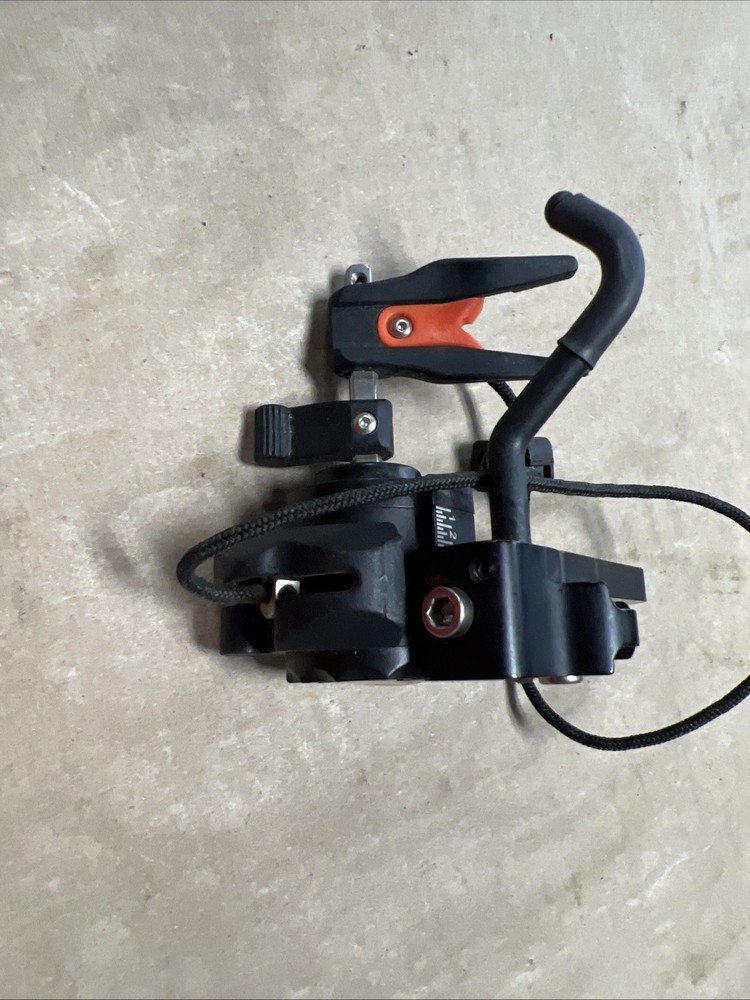 Barnett TS370 Crossbow Black with case