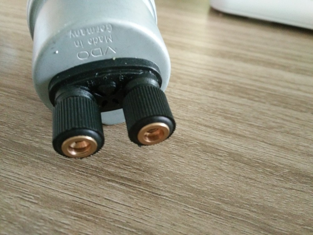 1PC VDO Engine Oil Pressure Sensor Sender 1/8（10mm）