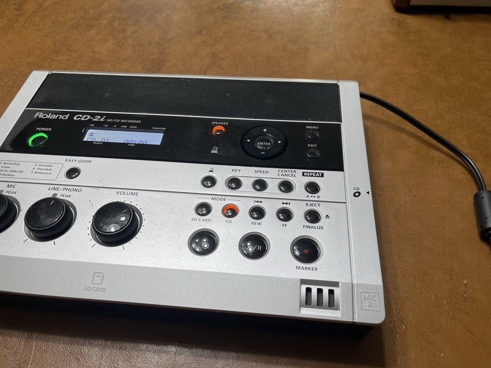Roland CD-2i SD/CD Portable Recorder.