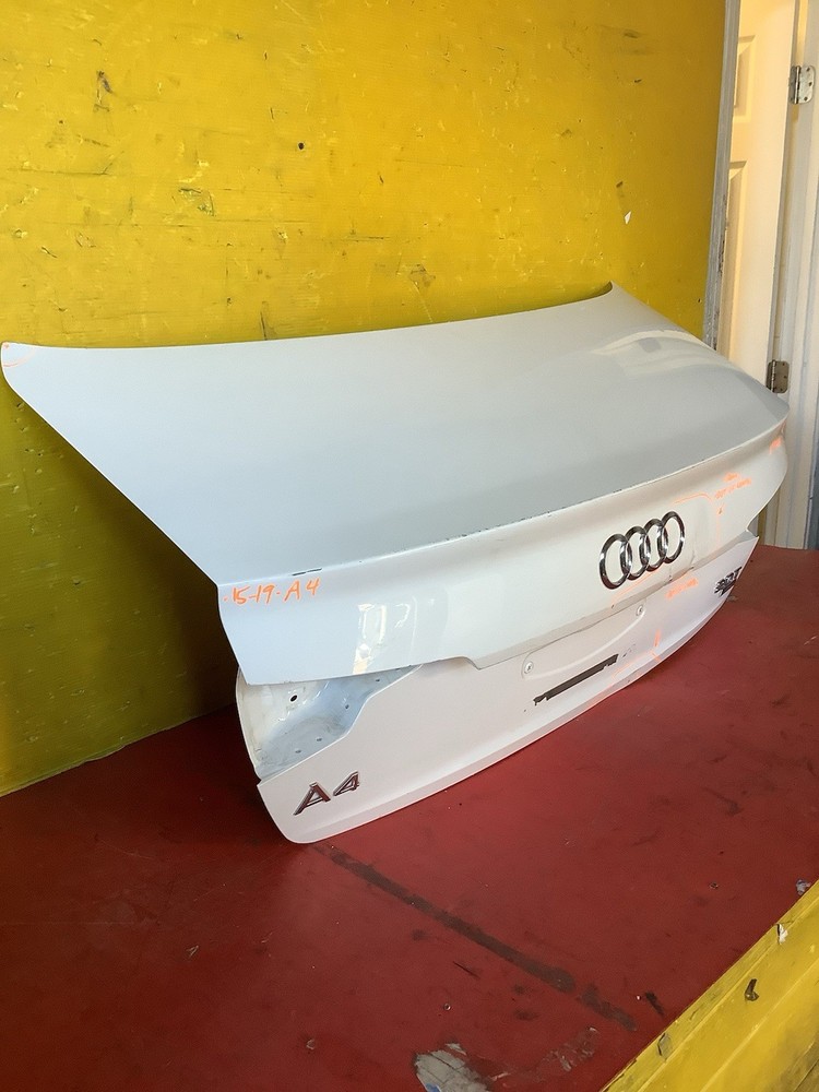 2017 - 2019 AUDI A4 REAR DECK TRUNK LID SHELL COVER PANEL OEM