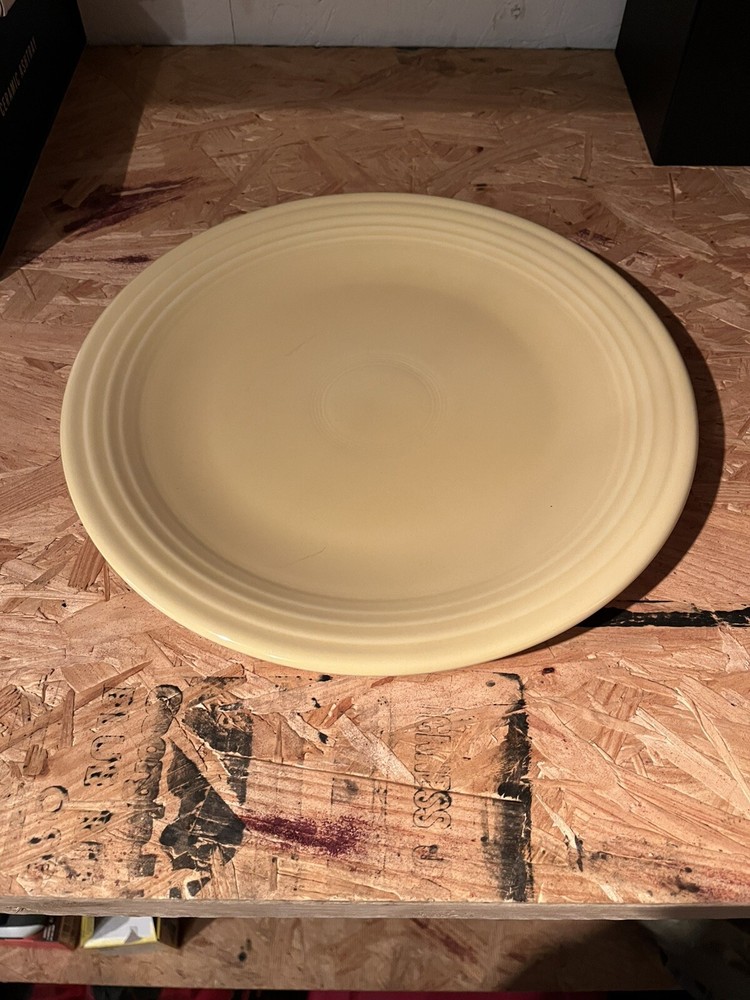Fiesta 12” Round chop plate, Yellow