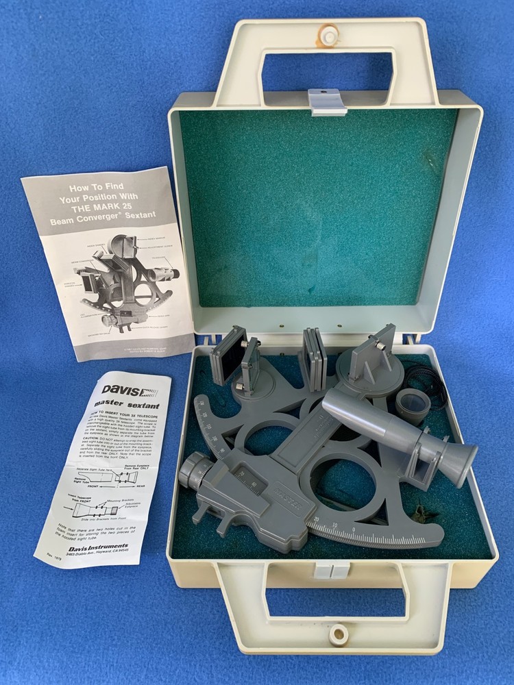 Davis Instruments Mark 25 Master Beam Converger SEXTANT w/Case Manual Telescope