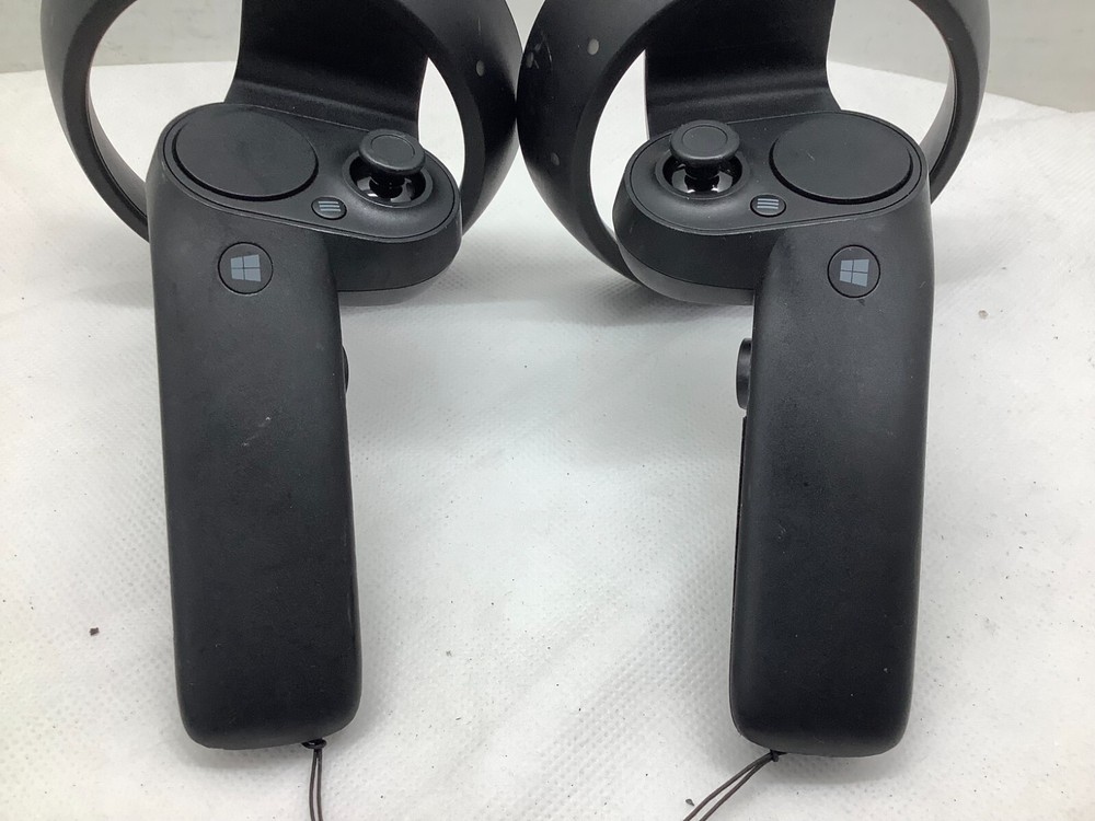 Microsoft Virtual Reality VR Controller Knuckle A85-CyK Left+Righ Tested